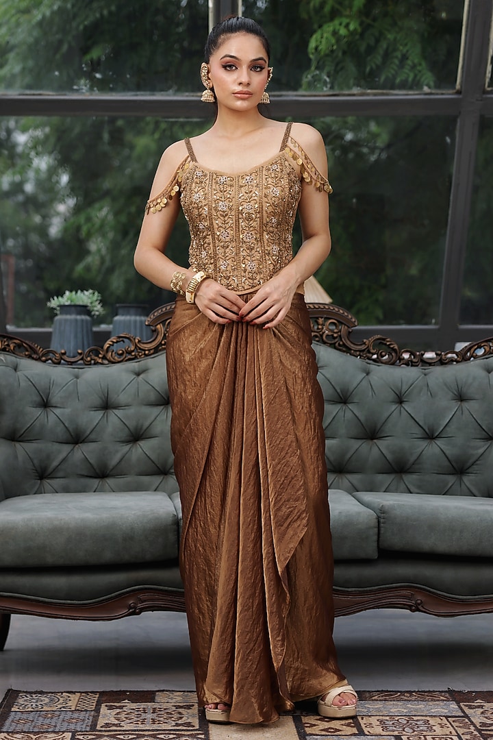 Antique Gold Zari Tissue Pre-Draped Skirt Set by LASHA at Pernia's Pop Up Shop