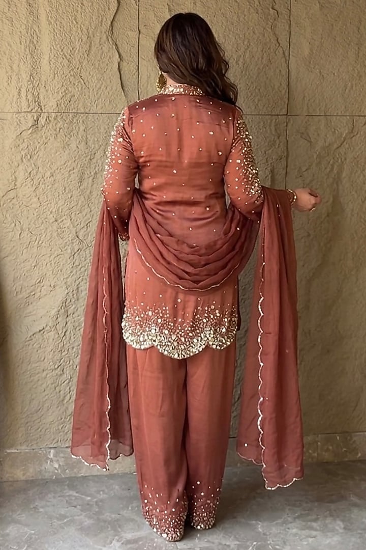 Mauve Silk Handwork Kurta Set by LASHA at Pernia's Pop Up Shop