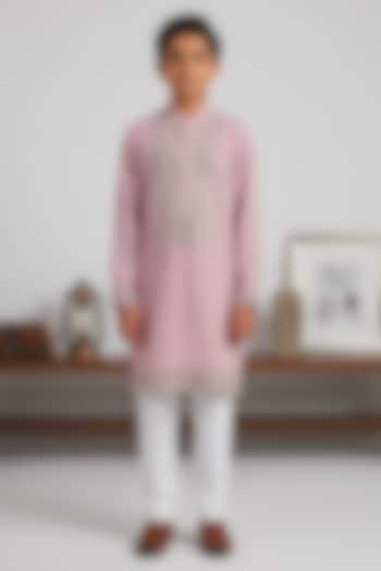 Rose Pink Japanese Fabric Glass Embroidered Kurta Set For Boys by Line by Shamim Khan Kids at Pernia's Pop Up Shop