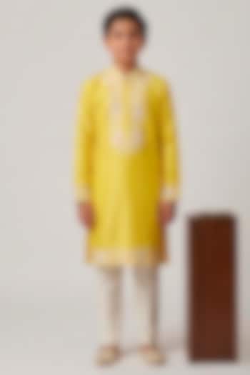 Yellow Dupion Silk Glass Embroidered Kurta Set For Boys by Line by Shamim Khan Kids at Pernia's Pop Up Shop