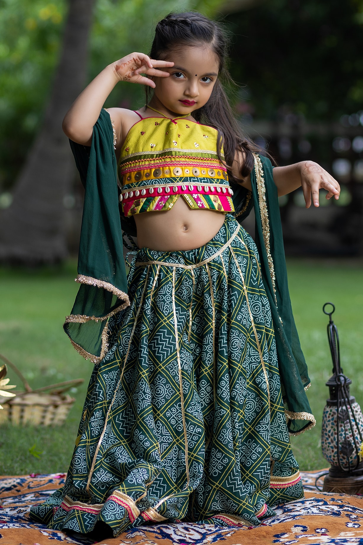 Disha Boutique De T Shirt Green Muslin Cotton Satin Lacework