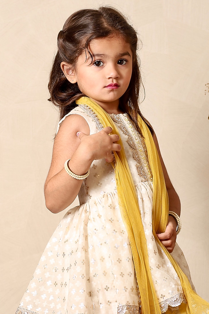 White Silk Lace Embroidered Banarasi Kurta Set For Girls by Littleduds Baby Boutique at Pernia's Pop Up Shop