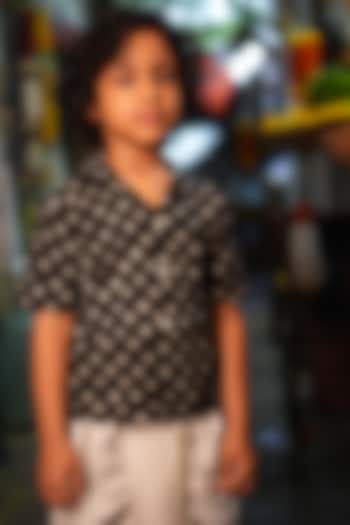 Black Cotton Bandhani Printed Shirt For Boys by Love the World Today