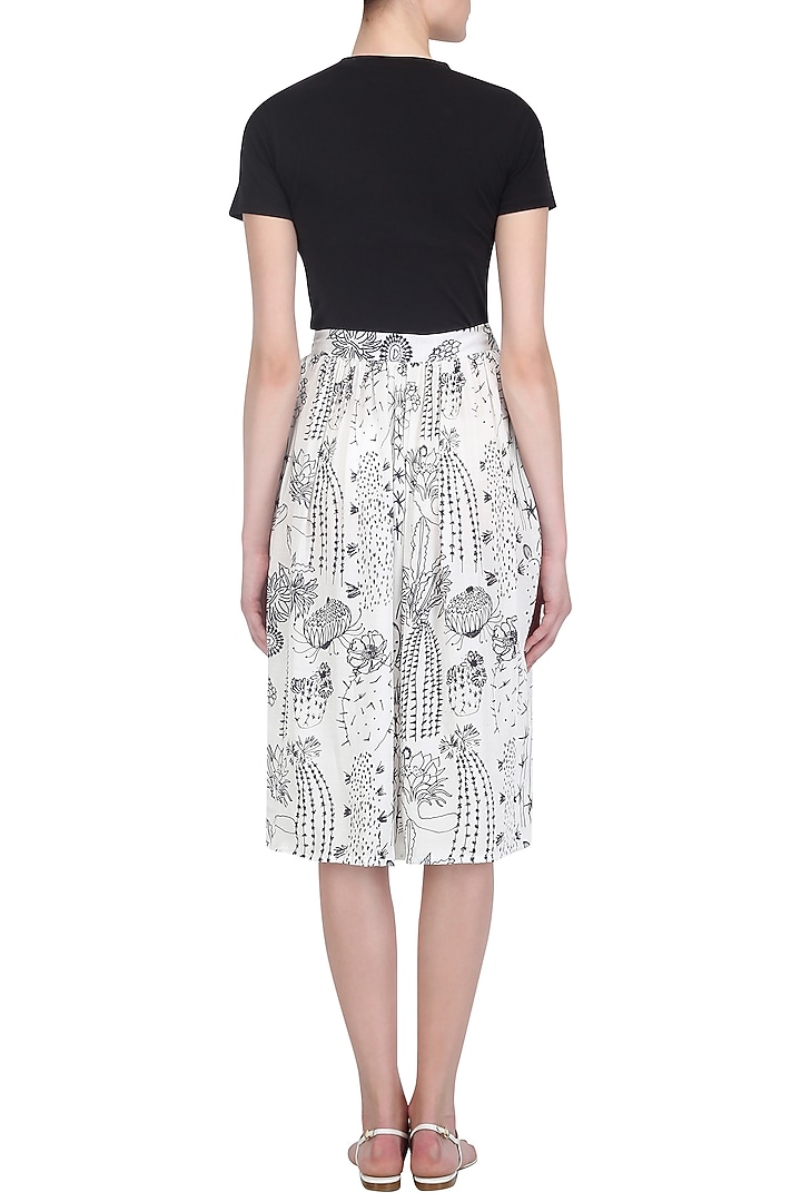 White cactus print gather skirt available only at Pernia's Pop Up Shop.