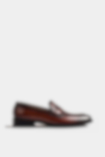 Brown Hand Woven Loafers by Luxuro Formello
