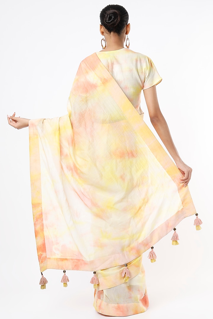 Yellow & Peach Maheshwari Silk Festive Saree Set by Lugda by DIHI at Pernia's Pop Up Shop