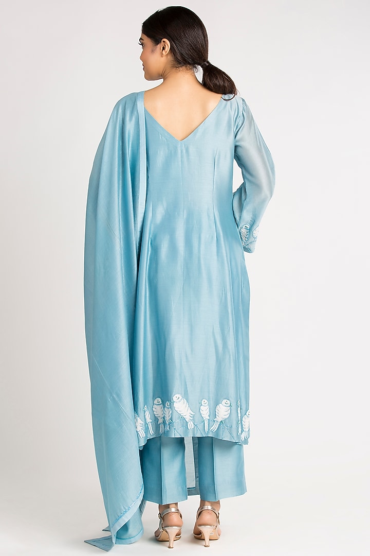 Sky Blue Embroidered Kurta Set by Luxuries of Kashmir at Pernia's Pop Up Shop