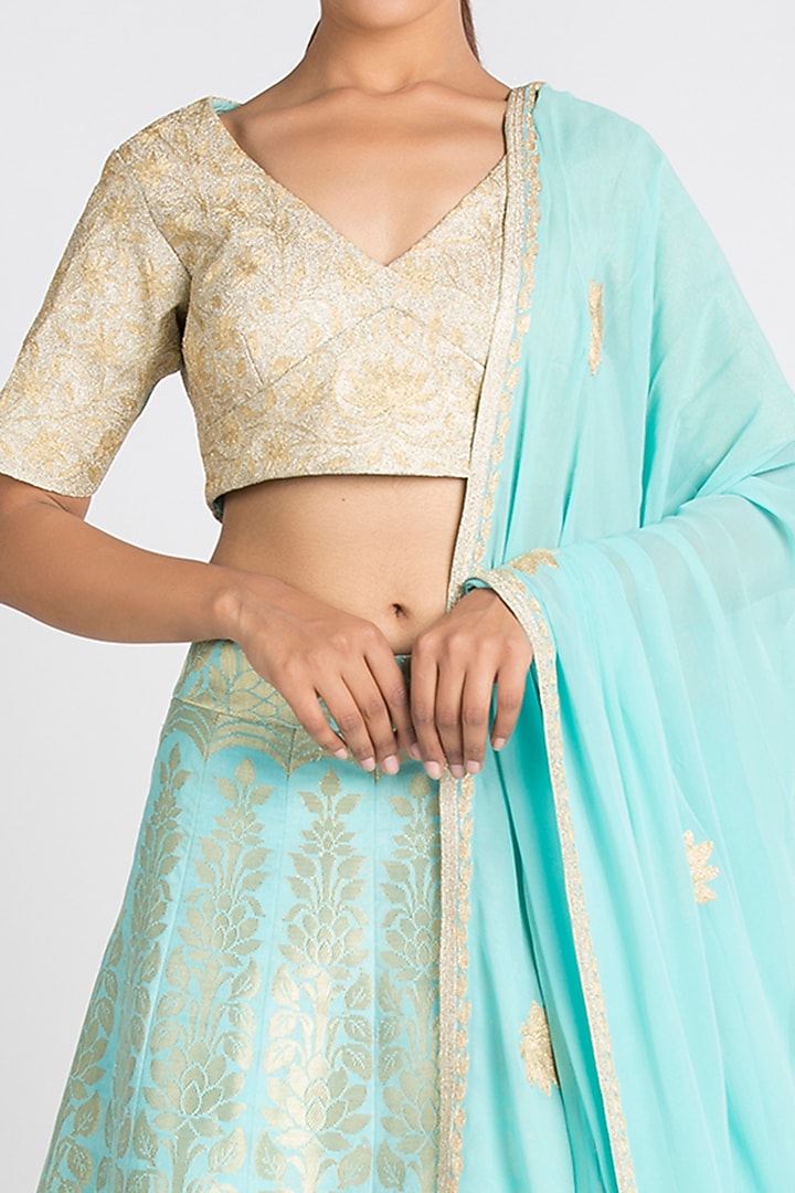 Turquoise Blue Banarasi Wedding Lehenga Set by Luxuries of Kashmir at Pernia's Pop Up Shop