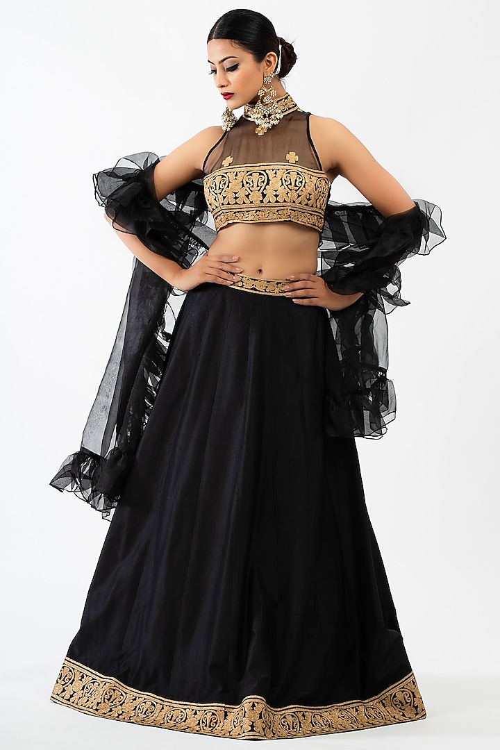 Black Embroidered Wedding Lehenga Set by Luxuries of Kashmir at Pernia's Pop Up Shop