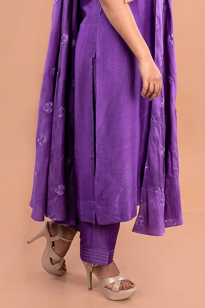 Purple Silk Kurta Set With Embroidered Cape by Lugda by DIHI at Pernia's Pop Up Shop