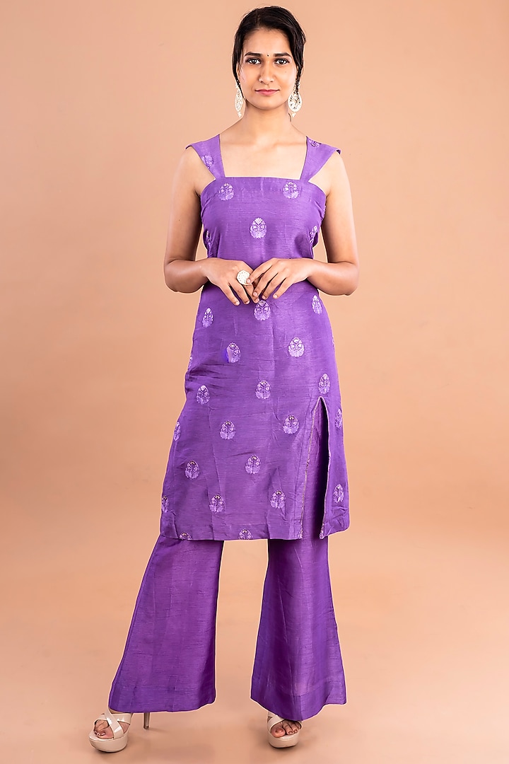 Purple Silk Embroidered Kurta Set by Lugda by DIHI