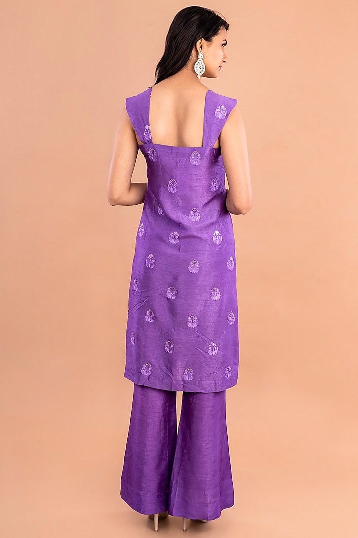 Purple Silk Embroidered Kurta Set by Lugda by DIHI at Pernia's Pop Up Shop
