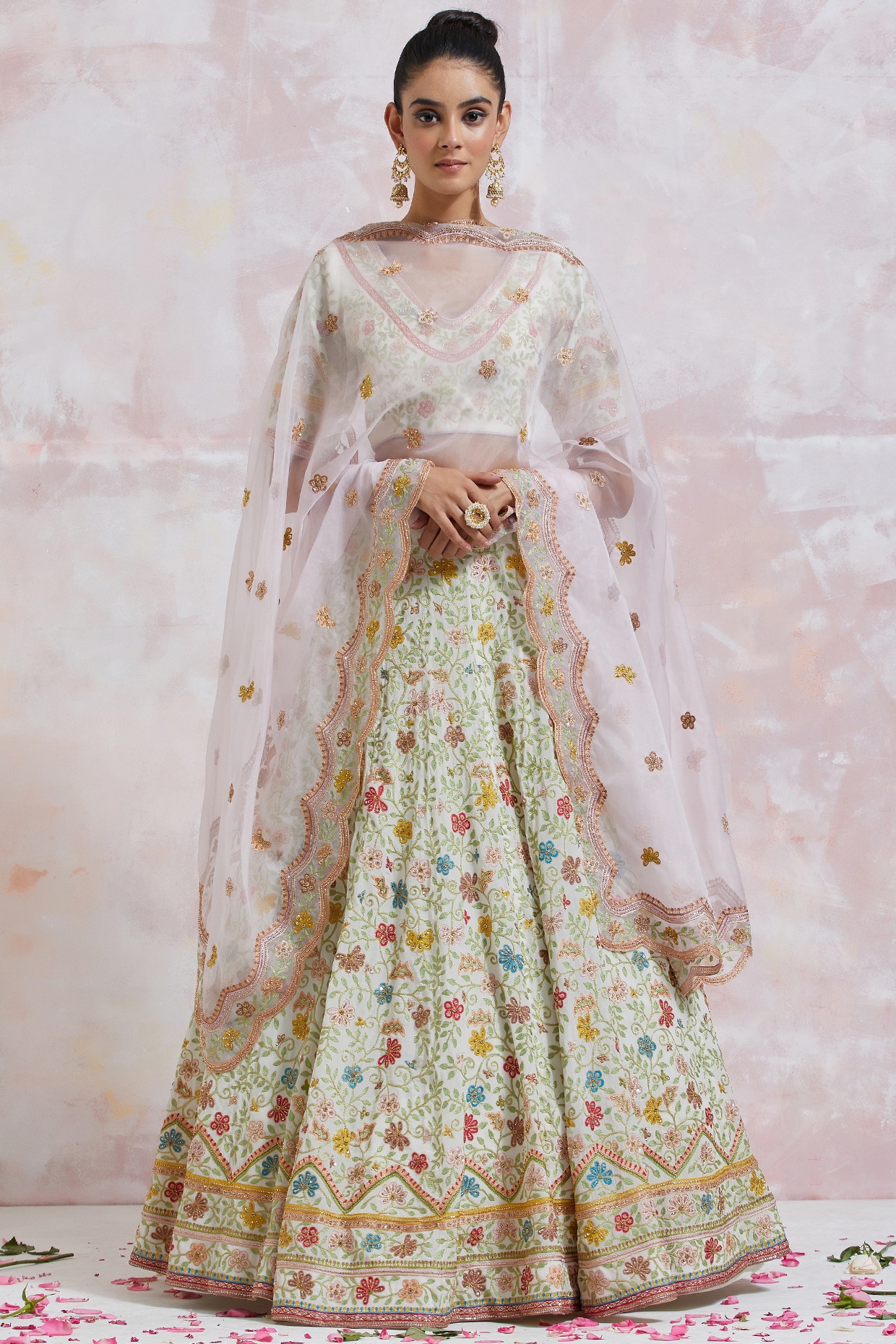 Dusty Pink & Ivory – Our Recommended Colours for Your 2018 Summer Wedding  Lehenga! | Bridal Wear | Wedding Blog