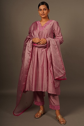 Onion Pink Cotton Silk Embroidered Kurta Set by LABEL VIDHI ANEJA