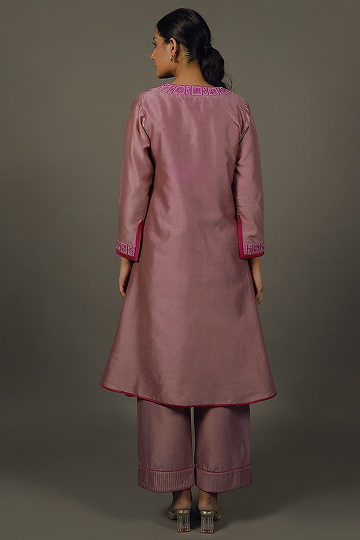 Onion Pink Cotton Silk Embroidered Jacket Set by LABEL VIDHI ANEJA at Pernia's Pop Up Shop