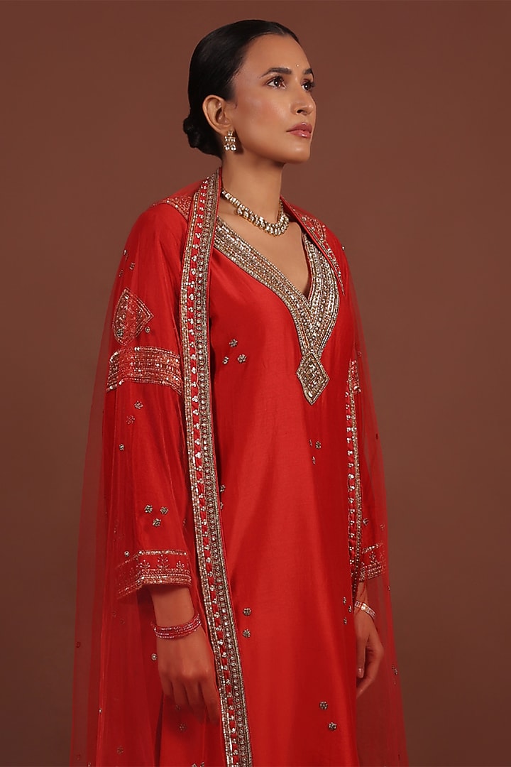 Red Silk Chanderi Hand Embroidered Kurta Set by LABEL VIDHI ANEJA at Pernia's Pop Up Shop