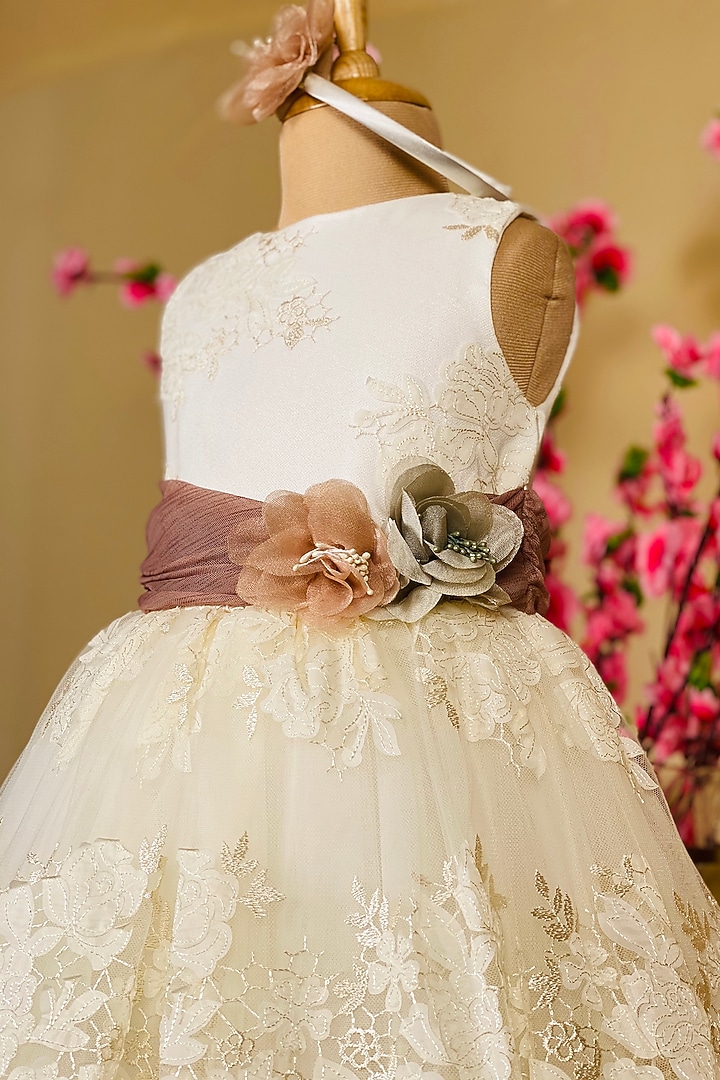Off-White Lace Dress For Girls by Little Vogue Club at Pernia's Pop Up Shop