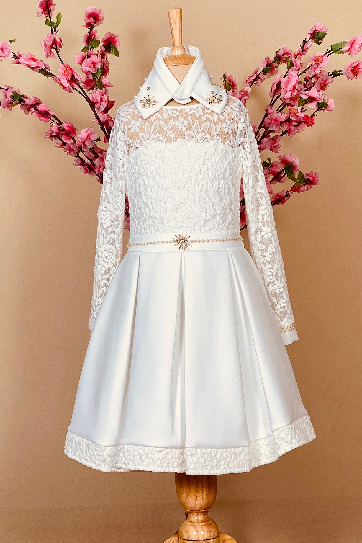 White Lace Dress For Girls Design by Little Vogue Club at Pernia's