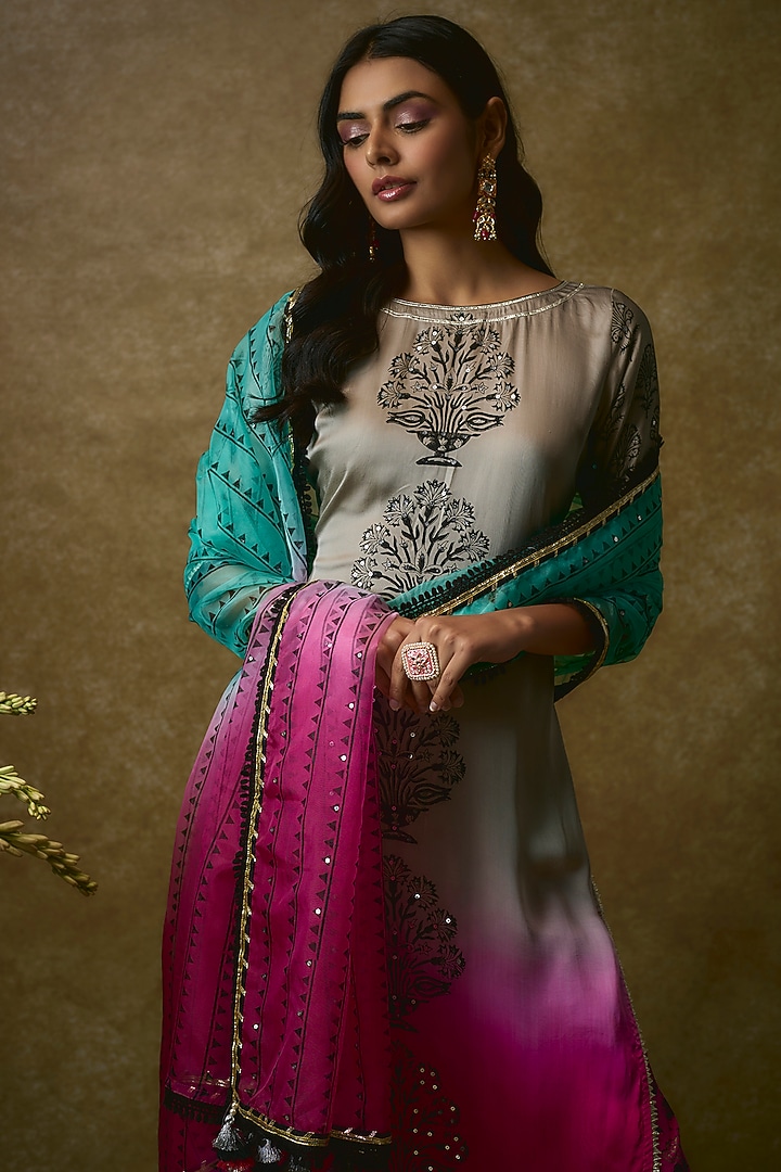 Lilac & Pink Silk Satin Kurta Set by Maayera Jaipur at Pernia's Pop Up Shop