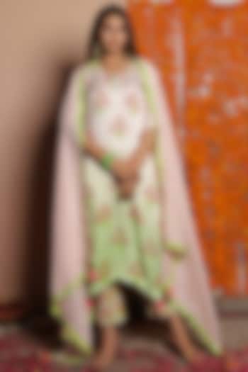 Off-White Kurta Set With Print by Maayera Jaipur at Pernia's Pop Up Shop