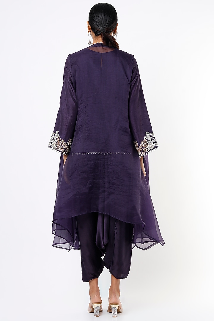 Neon Violet Embroidered Cape Set by Mahi Calcutta at Pernia's Pop Up Shop