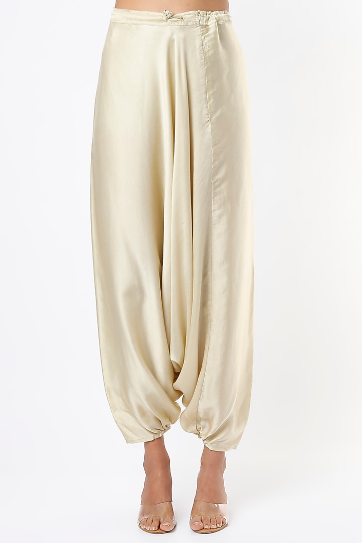 Daffodil Yellow Embroidered Cape Set by Mahi Calcutta at Pernia's Pop Up Shop