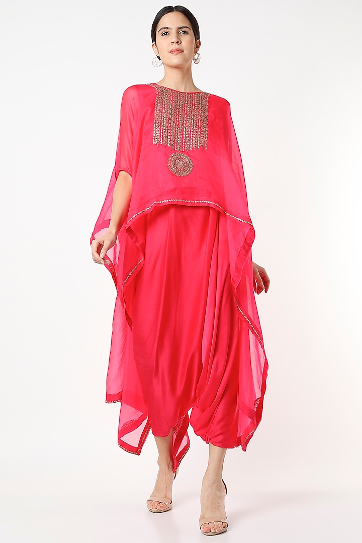 Fuchsia Embroidered Cape Set by Mahi Calcutta