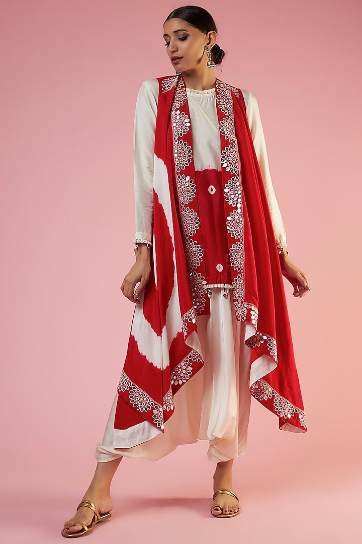 Red Cotton Silk Hand Embroidered Tie-Dye Cape Set by Mahi Calcutta