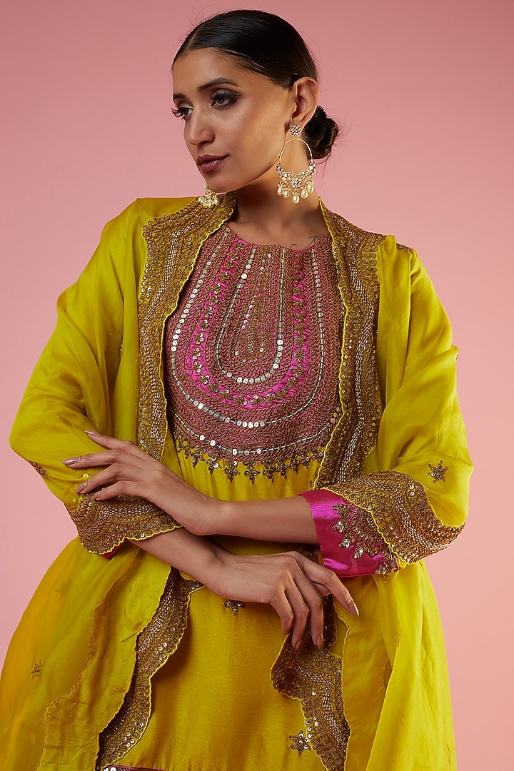 Citrus Lime Organza Hand Embroidered Cape Set by Mahi Calcutta at Pernia's Pop Up Shop