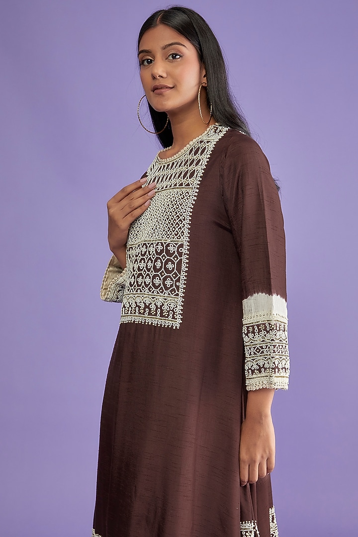 Mushroom Hue Cotton Silk Hand Embroidered Kurta Set by Mahi Calcutta at Pernia's Pop Up Shop