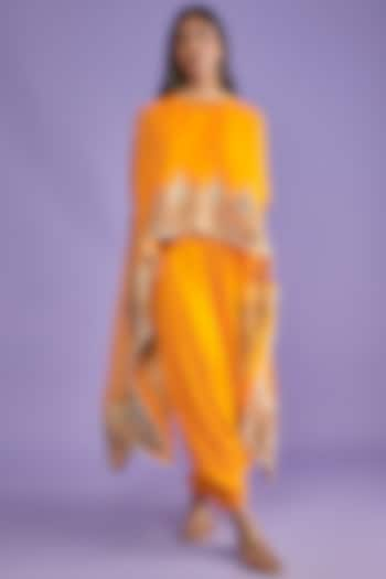 Sunset Orange Organza Embroidered Cape Set by Mahi Calcutta at Pernia's Pop Up Shop