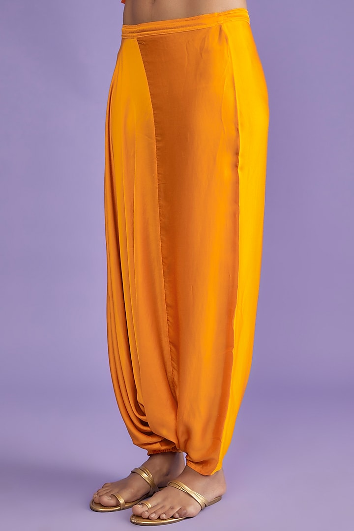 Sunset Orange Organza Embroidered Cape Set by Mahi Calcutta at Pernia's Pop Up Shop