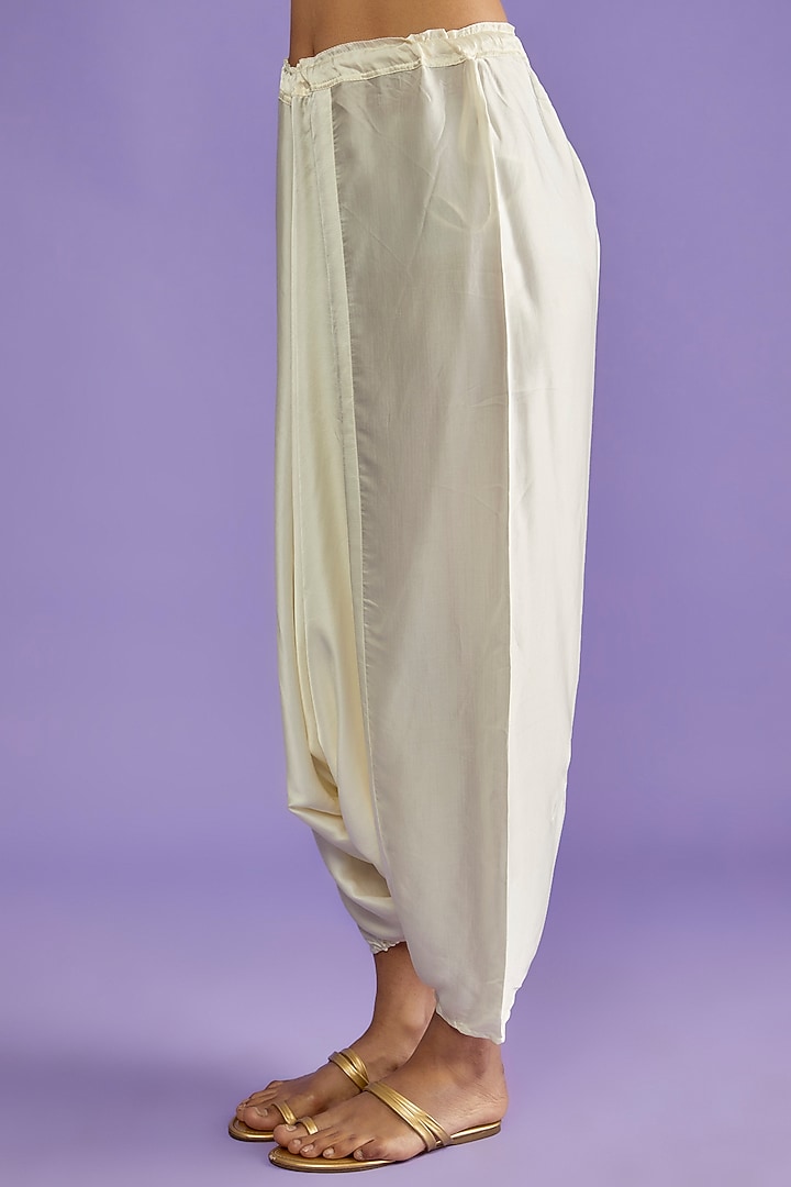 Yellow Cotton Silk Embellished Cape Set by Mahi Calcutta at Pernia's Pop Up Shop