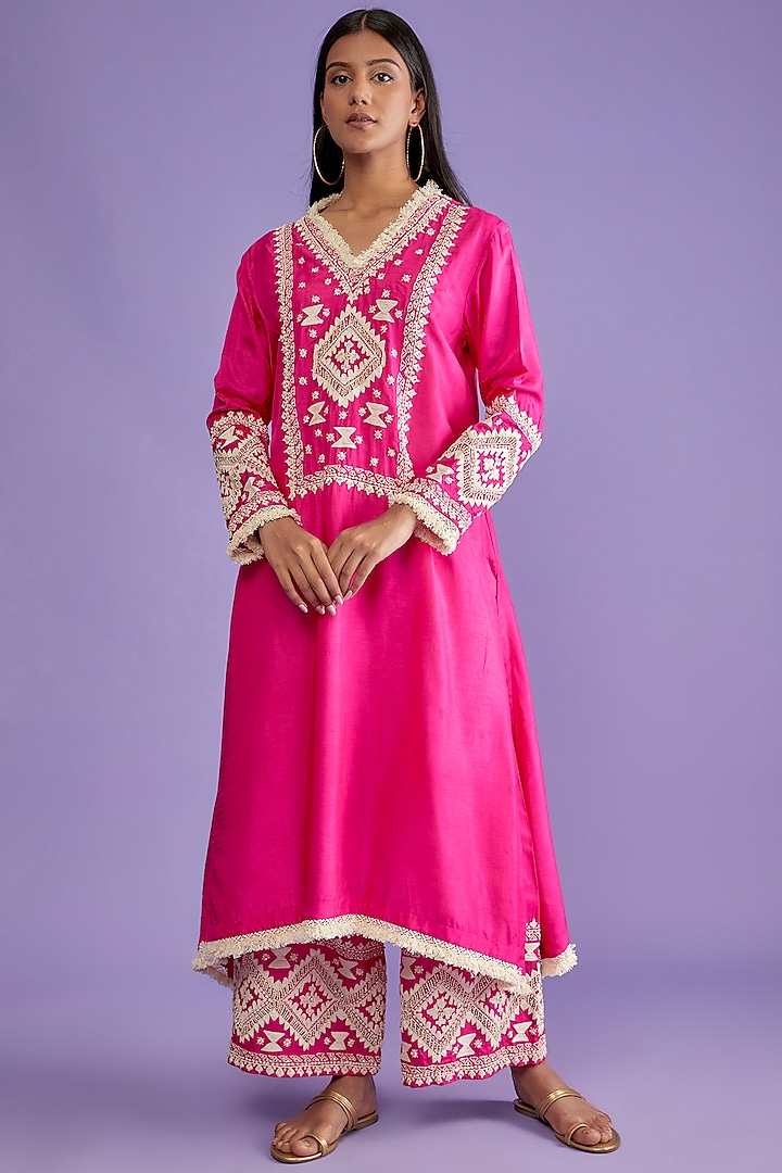 Fuchsia Pink Cotton Silk Embroidered Kurta Set by Mahi Calcutta