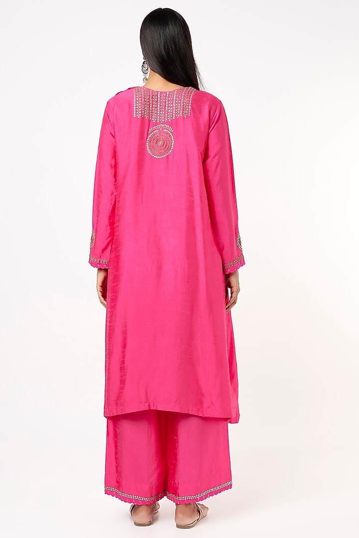 Fuchsia Asymmetrical Zardosi Embroidered Kurta Set by Mahi Calcutta at Pernia's Pop Up Shop