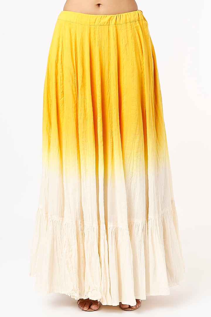 Yellow Ombre Crushed Cotton Skirt Set by Mahi Calcutta at Pernia's Pop Up Shop