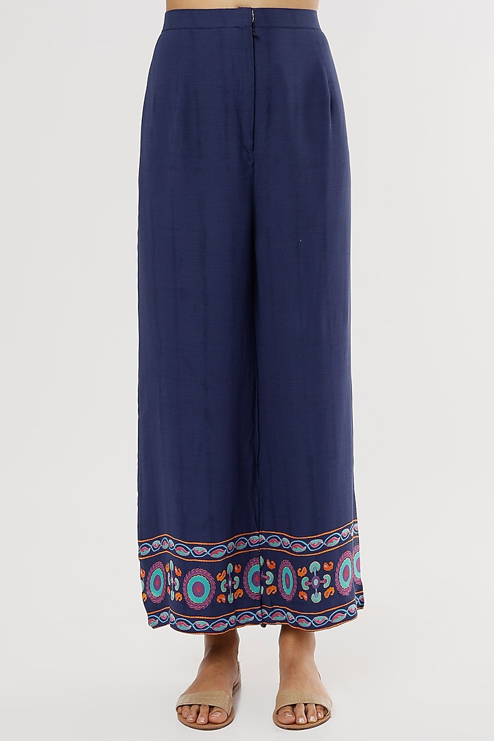 Purple Printed Suzani Kaftan Set by Mahi Calcutta at Pernia's Pop Up Shop