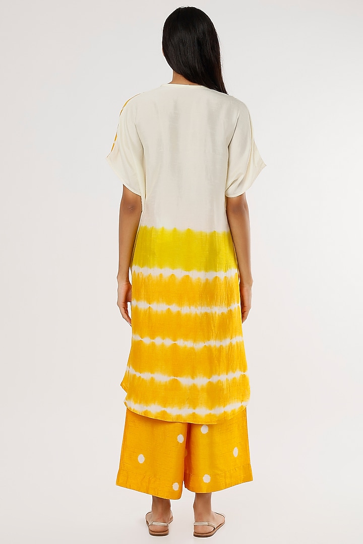 Canary Yellow Printed Cowl-Cut Kaftan Set by Mahi Calcutta at Pernia's Pop Up Shop