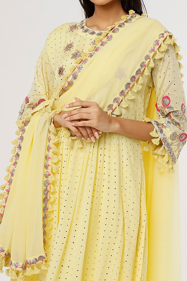 Light Yellow Embroidered Kurta Set by Mahi Calcutta at Pernia's Pop Up Shop
