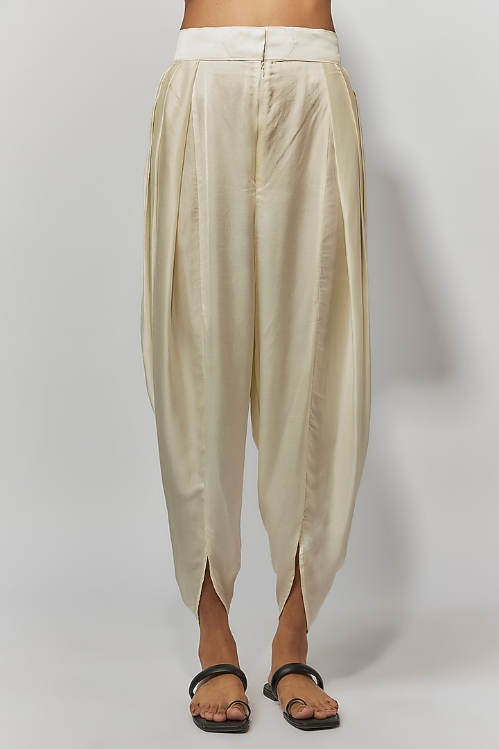 Fuchsia Summer Cotton Silk Thread Embroidered Kaftan Set by Mahi Calcutta at Pernia's Pop Up Shop