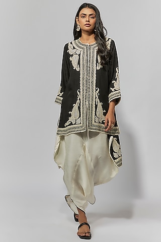 Black Summer Cotton Silk Paisley Embroidered Kurta Set by Mahi Calcutta