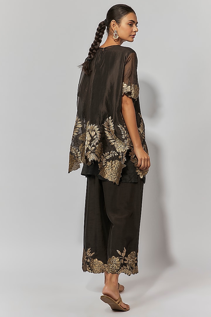 Black Pure Organza Embellished Kaftan Set by Mahi Calcutta at Pernia's Pop Up Shop