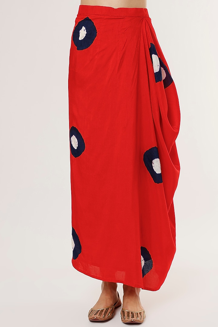Vermilion & Navy Blue Tie-Dyed Skirt Set by Mahi Calcutta at Pernia's Pop Up Shop