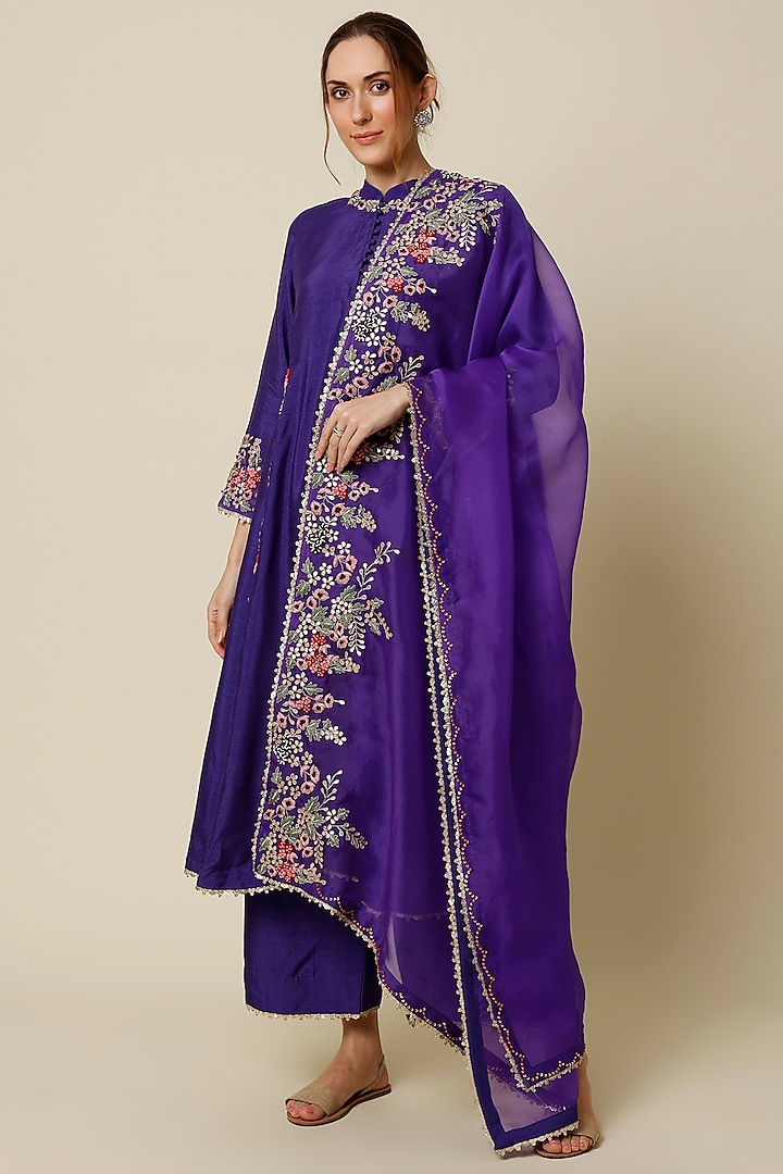 Purple Embroidered Kurta Set by Mahi Calcutta