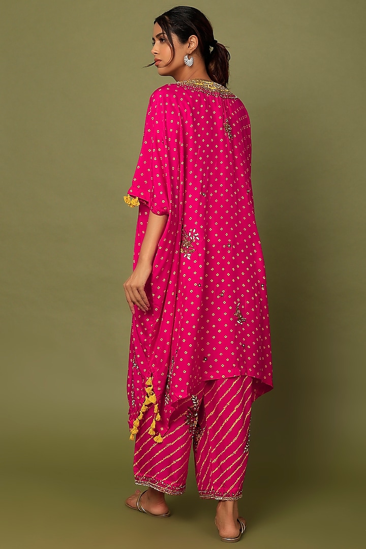 Vermillion Red Embroidered Kaftan Set by Mahi Calcutta at Pernia's Pop Up Shop