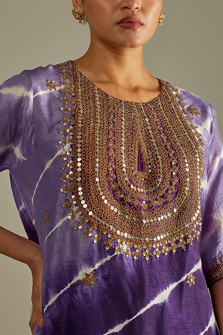 Aubergine-Violet Embroidered Kurta Set by Mahi Calcutta at Pernia's Pop Up Shop