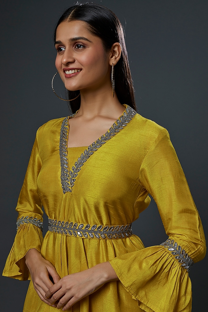 Blue Embroidered Party Wear Sharara Set by Mahi Calcutta at Pernia's Pop Up Shop