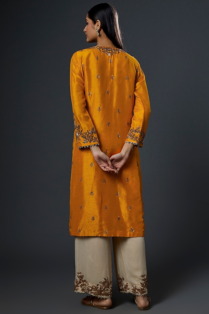 Orange Embroidered Kurta Set by Mahi Calcutta at Pernia's Pop Up Shop