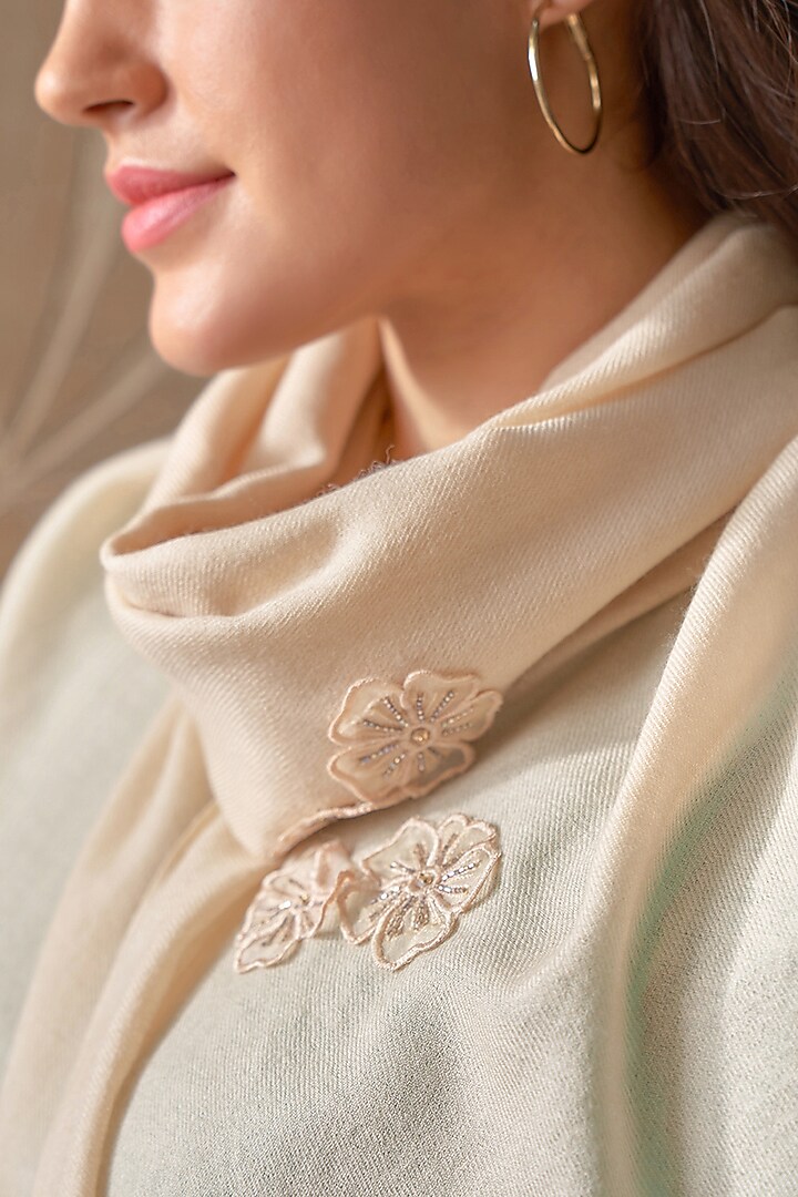 Beige Wool & Silk Floral Embroidered Stole by Mauli Cashmere at Pernia's Pop Up Shop