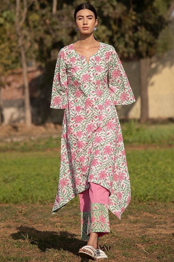 White & Pink Floral Printed Kurta Set by Marche